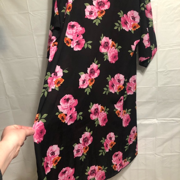 M LuLaRoe Kimono - Picture 5 of 6